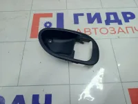 Накладка ручки внутренней правая Mitsubishi Colt MR748082