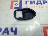 Накладка ручки внутренней правая Mitsubishi Colt MR748082