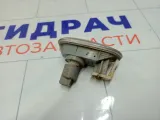 Повторитель на крыло Mitsubishi Colt MR442389