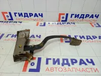 Педаль сцепления Mitsubishi Colt MR198843