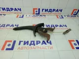 Рычаг, педаль стояночного тормоза Mitsubishi Colt MR748158