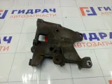 Кронштейн кондиционера Mitsubishi Colt MR513124