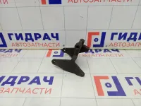 Кронштейн гидроусилителя Mitsubishi Colt MD374377
