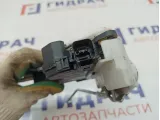 Замок двери задней правой Mitsubishi L200 5745A094.