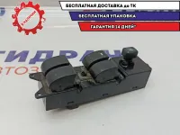 Блок управления стеклоподъемниками Mitsubishi L200 MR587952.
