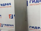Обшивка стойки средней левой нижняя Mitsubishi L200 MN123867HA. Потертость.