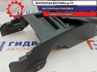 Консоль кулисы КПП Mitsubishi L200 8011A842XA. Царапины.