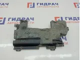 Накладка в торпедо нижняя левая Mitsubishi L200 8002A293.
