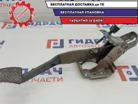 Педаль тормоза Mitsubishi L200 4620A014.