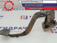 Педаль сцепления Mitsubishi L200 MR992549.