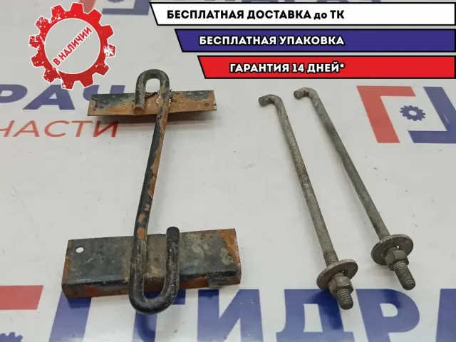 Крепление аккумулятора Mitsubishi L200 MR461680. 8201A102.