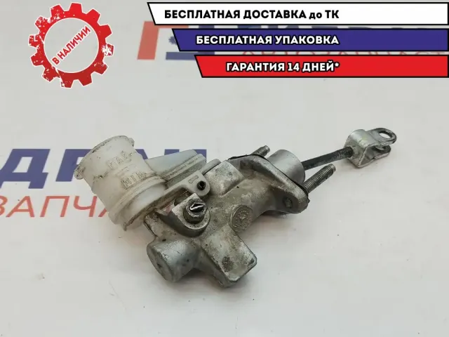 Цилиндр сцепления главный Mitsubishi L200 2345A015.