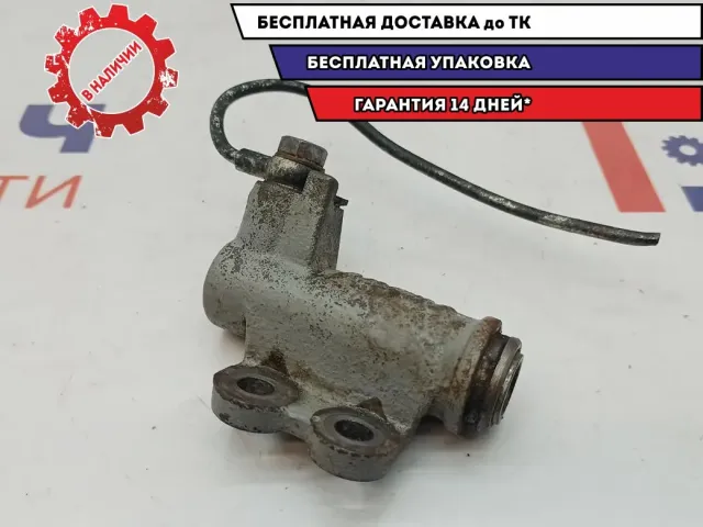 Цилиндр сцепления рабочий Mitsubishi L200 MR980832. Низкий тон.