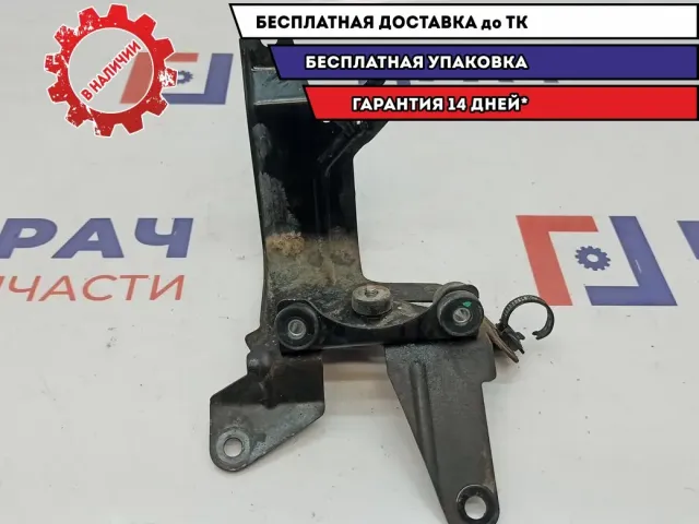 Кронштейн блока ABS Mitsubishi L200 4670A625.