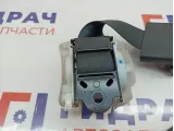 Ремень безопасности задний центральный Mitsubishi L200 7000B905.