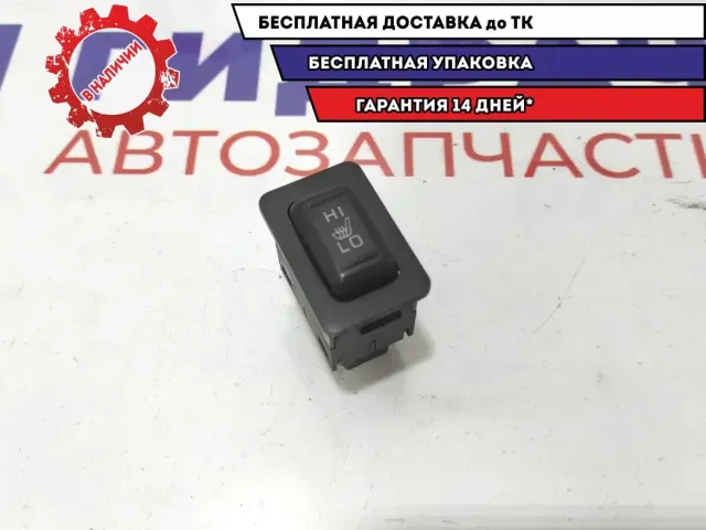 Кнопка обогрева сидений Mitsubishi L200 8610A076.