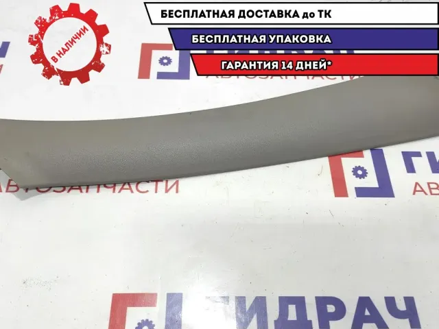 Обшивка стойки передней правая Mitsubishi L200 7210A116HA.