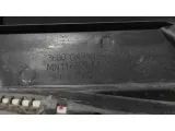 Решетка стеклоочистителя левая Mitsubishi L200 MN117709.