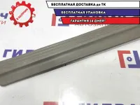 Накладка порога внутренняя передняя правая Mitsubishi L200 MN123958HA. Царапины.