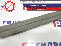 Накладка порога внутренняя передняя левая Mitsubishi L200 MN123957HA. Дефект. Царапины.