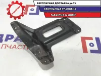Кронштейн переднего бампера левый Mitsubishi L200 MN146313.