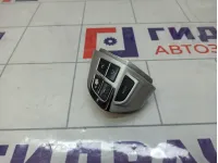 Блок кнопок в рулевое колесо Mitsubishi Lancer X