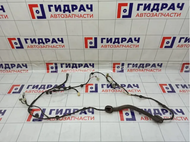 Проводка двери багажника Mitsubishi Lancer X 8512A330