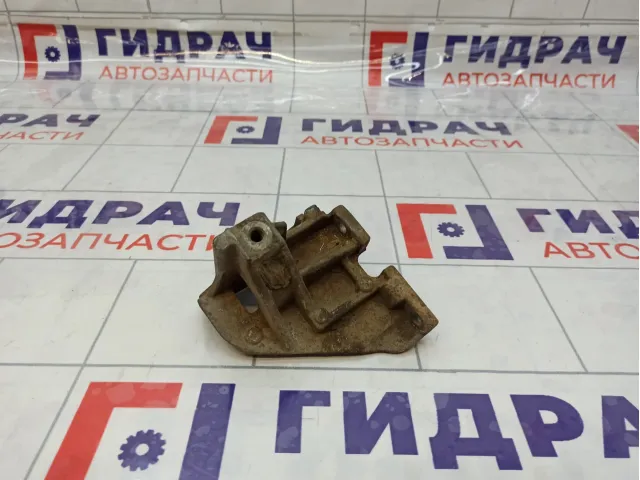 Кронштейн кондиционера Mitsubishi Lancer X 04891594AA