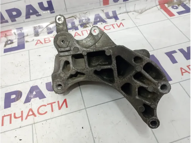 Кронштейн гидроусилителя Mitsubishi Lancer X (CY) 04891593AA