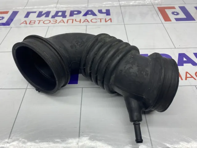Патрубок воздушного фильтра Mitsubishi Lancer MR993311