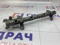 Топливная рампа (топливная рейка) Mitsubishi Lancer MR420461