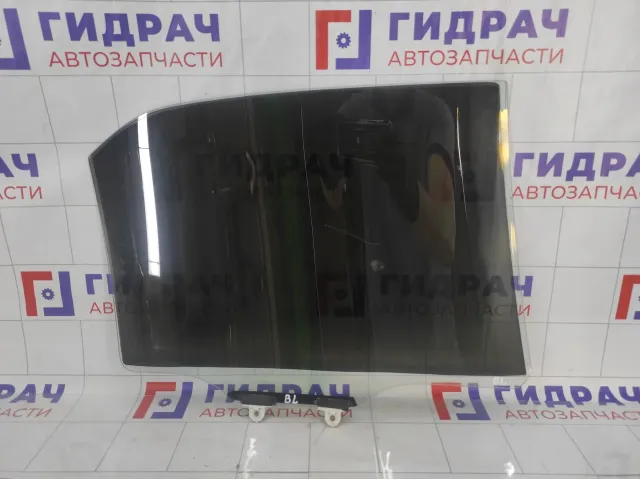 Стекло двери задней левой Mitsubishi Lancer MR525741