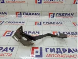 Педаль сцепления Mitsubishi Lancer MR493821