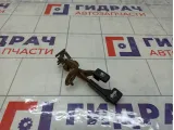 Ручка открывания лючка бензобака Mitsubishi Lancer MB402131
