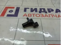 Датчик положения распредвала Mitsubishi Lancer MD327107