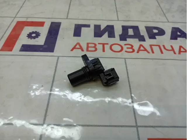 Датчик положения распредвала Mitsubishi Lancer MD327107