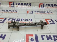Топливная рампа (топливная рейка) Mitsubishi Lancer MR420461