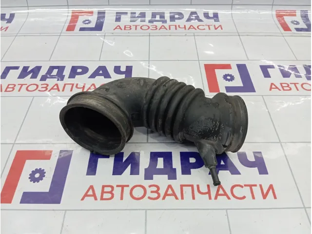 Патрубок воздушного фильтра Mitsubishi Lancer