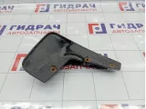Брызговик передний правый Mitsubishi Lancer MR533434