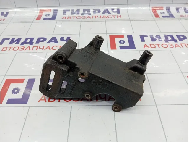 Кронштейн двигателя Mitsubishi Lancer