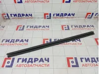 Уплотнитель стекла переднего правого Mitsubishi Lancer X 5706A228