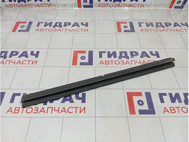 Уплотнитель стекла заднего левого Mitsubishi Lancer X 5736A193