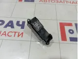 Кнопка стеклоподъемника переднего правого Mitsubishi Lancer X 8608A065