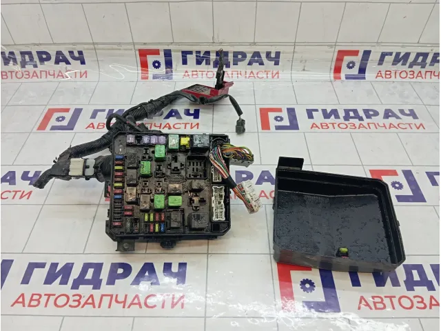 Блок предохранителей Mitsubishi Lancer
