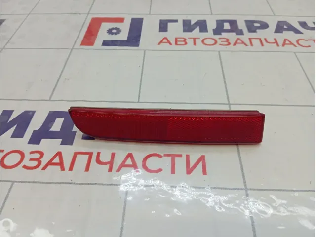 Отражатель в бампер задний левый Mitsubishi Lancer 8355A039