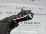 Ручка двери внутренняя правая Mitsubishi Lancer X (CY) 5716A088XA. Царапины.