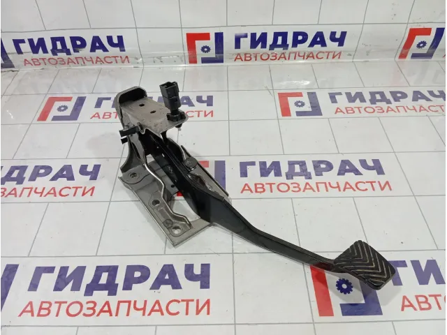 Педаль тормоза Mitsubishi Lancer MN101623