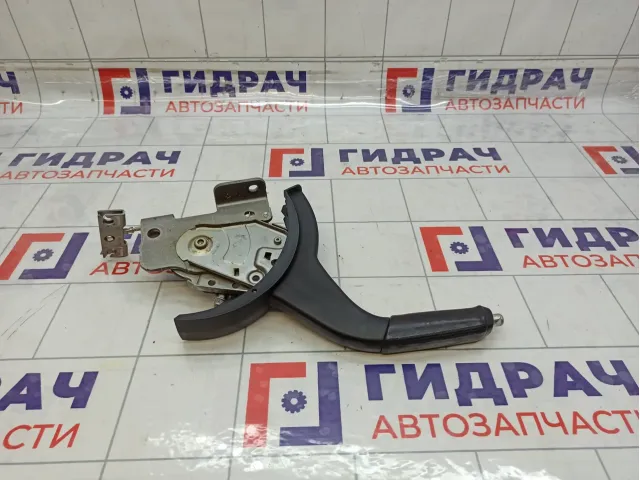 Рычаг, педаль стояночного тормоза Mitsubishi Lancer