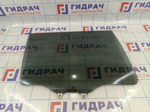 Стекло двери задней правой Mitsubishi Lancer 9 (CS) MR556412