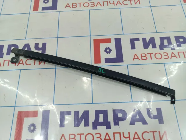 Направляющая стекла двери задней левой Mitsubishi Lancer 9 (CS) MR556041